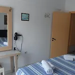Giorgos *