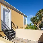 Apartament Giorgos *